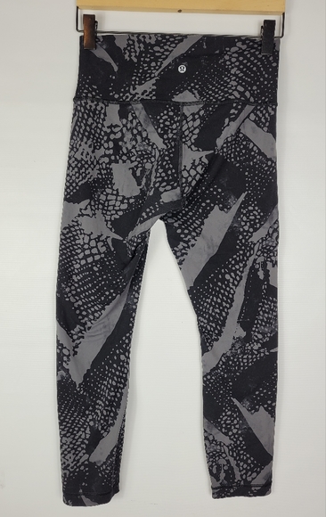 Lululemon Legging - Picture 2 of 2